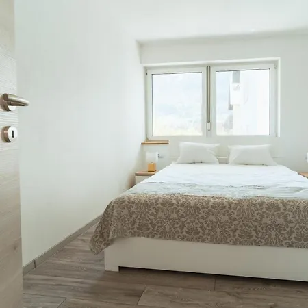 Julian Manor * Bovec