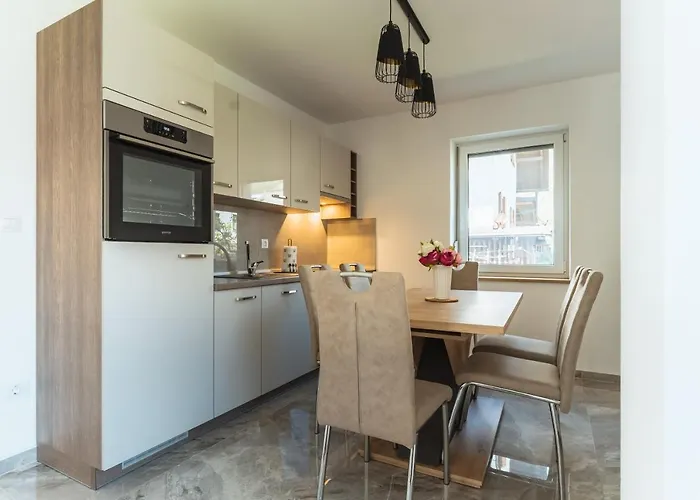 Julian Manor דירה בובק