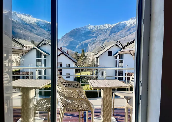 Julian Manor דירה